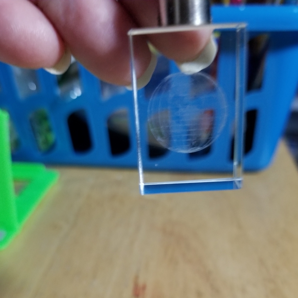 Crystal Earth LED Light Keychain - Picture 7 of 16